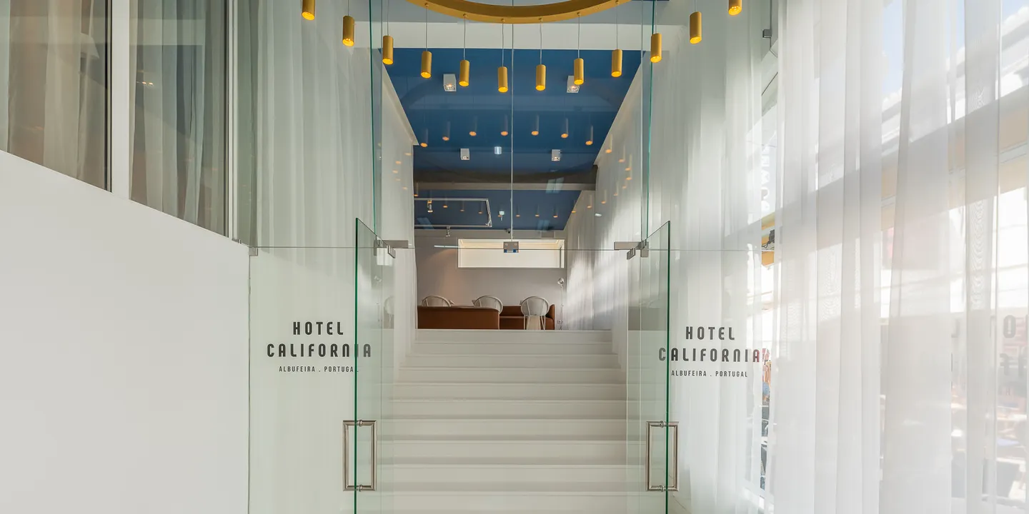 <span>WELCOME TO CALIFÓRNIA URBAN BEACH HOTEL</span>Get in touch